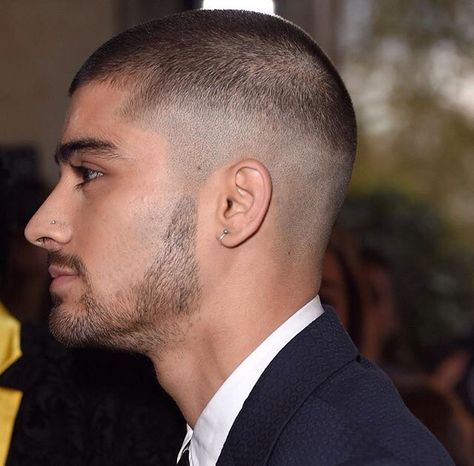 . Zayn Malik Hairstyle Buzz Cut, Buzzcut Big Forehead, Marine Haircut, Buzz Cut Fade, Buzz Cut With Beard, Buzz Cut For Men, Very Short Hair Men, Mens Barbershop, Buzz Haircut