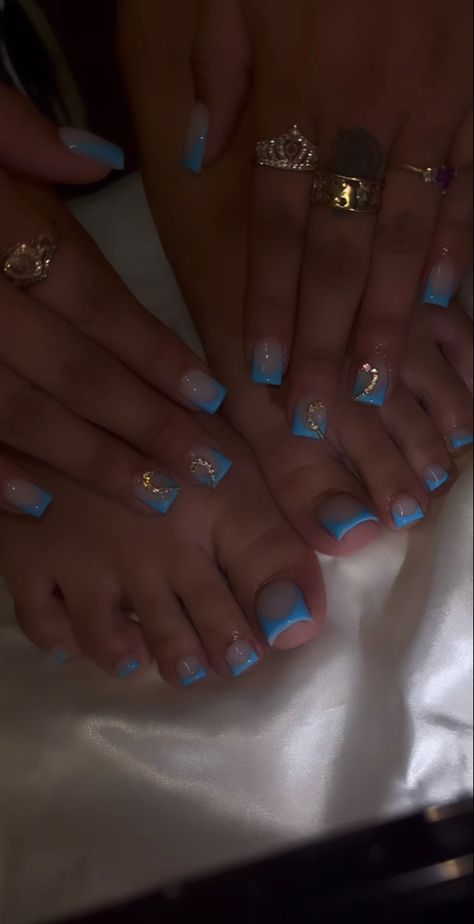 Short blue French tips  with gold design Short Blue French Tips, Blue Toe Nails, Nails Painted, Gel Toe Nails, Purple Acrylic Nails, Acrylic Toe Nails, Acrylic Nail Set, Nail Trend, Cute Toe Nails