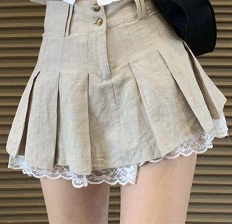 Coquette Skirt, Cosy Outfit, Dress Out, Really Cute Outfits, Cute Skirts, Harajuku Fashion, Skirt Design, Casual Style Outfits, Dream Clothes