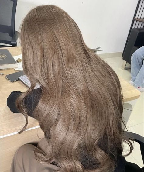 Pastel Brown Hair Color, Chestnut Mushroom Brown Hair, Vanilla Champagne Hair Color, Almond Brown Hair Color, Coral Beige Hair, Ash Brown Black Women, Boba Brown Hair, Light Brown Chocolate Hair, Dyed Light Brown Hair