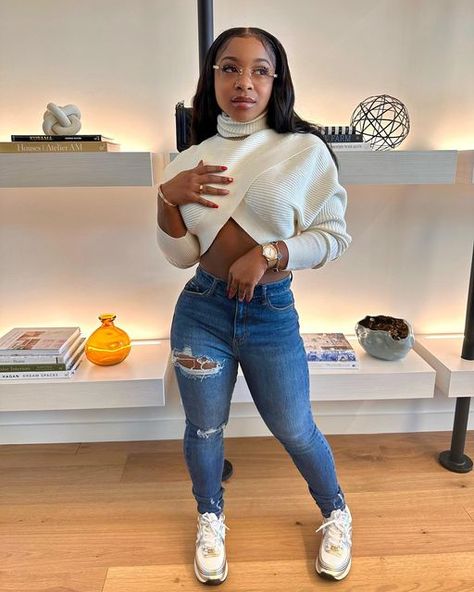 Reginae Carter on Instagram: "💋 Loving my @Fashionnova jeans 😍" Reginae Carter Outfits, Regina Carter, Reginae Carter, Fashionnova Jeans, Boss Ladies, Cute Lazy Outfits, Real Quick, Lazy Outfits, Fashion Nova Jeans