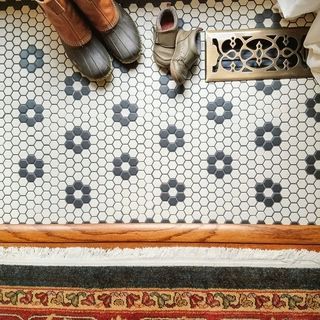 1940s Kitchen Floor Tile, Hexagon Tile Mudroom Floor, Laundry Room Penny Tile Floor, Cottagecore Tile Floor, Vintage Bathroom Flooring, Vintage Kitchen Floor Tile, 1950s Kitchen Floor, Vintage Kitchen Flooring, Vintage Tile Floor Entryway