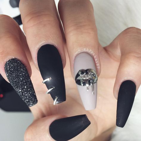 #riyasnailsalon #nailspromagazine #cleveland#thiscle #cle#Riyasnails #hudabeauty #vegas_nay #wakeupandmakeup Rocker Nails, Matte Acrylic Nails, Black Acrylic Nails, Goth Nails, Black Nail Designs, White Nail, Coffin Nails Designs, Dope Nails, Best Acrylic Nails