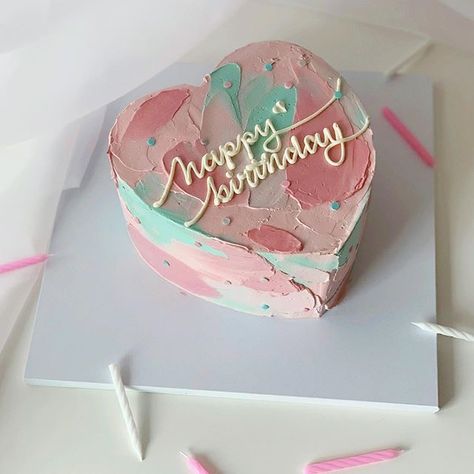 Minimalist Cakes, Tårta Design, Minimalist Cake, Pastel Cakes, Simple Cake Designs, Mini Cakes Birthday, Pretty Dessert, Cute Baking, Simple Birthday Cake