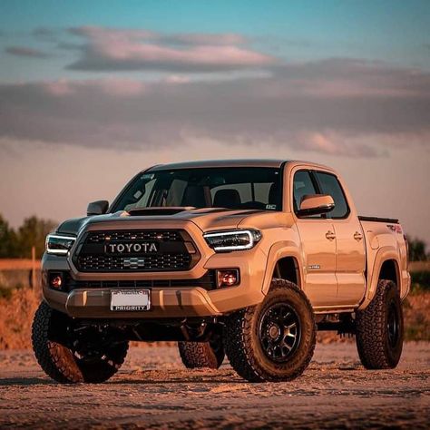 Tacoma Truck Aesthetic, Toyota Bakkie, Toyota Hilux Offroad, Lifted Tacoma, Toyota Tacoma Lifted, Toyota Tacoma Off Road, Toyota Trucks 4x4, Tacoma Off Road, Toyota Tacoma Mods