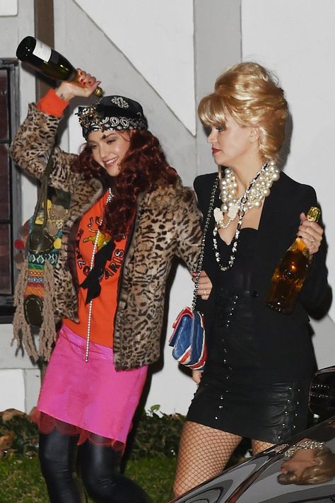 Ab Fab Birthday, Glam Rock Halloween Costume, Iconic 90s Movie Characters, 80s Famous People, Blake Lively Halloween Costume, Uk Halloween Costumes, Halloween Rave Costume Ideas, Phyllis Nefler Costume, Butlins 90s Fancy Dress