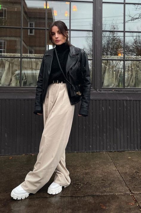 Scholarship Dinner Outfit, Creative Woman Outfit, Beige Hose, Beige Pants, Everyday Fashion Outfits, Casual Day Outfits, Business Wear, Looks Street Style, Easy Trendy Outfits