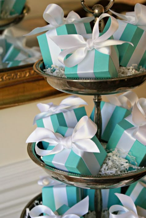 Cheap Bridal Shower Ideas, Tiffany Theme Party, Breakfast At Tiffanys Party Ideas, Tiffany Themed Bridal Shower, Tiffany Birthday Party, Tiffany Birthday, Tiffany Theme, Tiffany Bridal Shower, Tiffany's Bridal