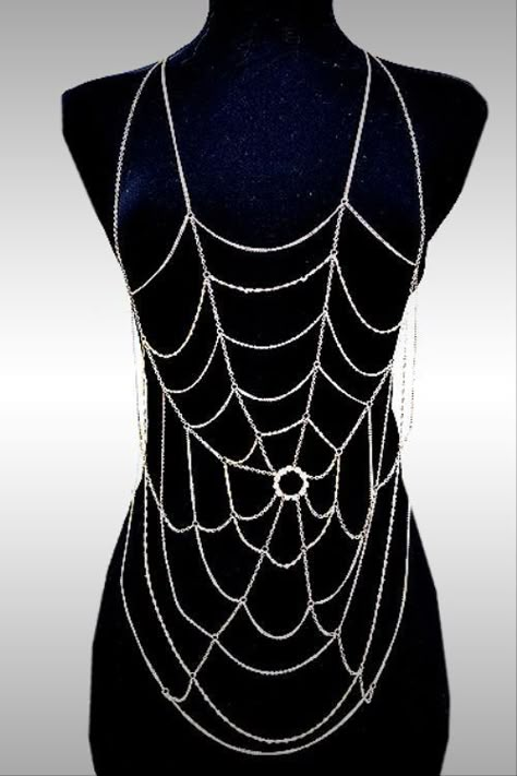 Spine Body Jewelry, Skeleton Body Jewelry, Rib Cage Body Jewelry, Goth Body Chain, Spider Web Body Chain, Body Chain Ideas, Techwear Jewelry, Spiderweb Chain, Spider Accessories