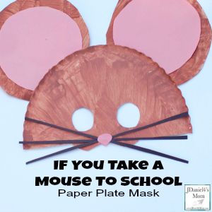 Before or after reading the book If You Take a Mouse to School, it will be such fun to make a paper plate mouse mask. This is a simple and easy craft. Mouse Paper Craft, Paper Plate Masks, Mouse Mask, Halloween Mouse, Pre K Pages, Mouse Crafts, School Paper, Back To School Crafts, Paper Plate Crafts