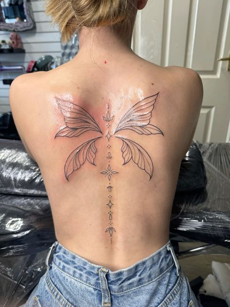 Fairy Back Tattoo Wings, Wing Tattoos On Back Women, Spine Wing Tattoo, Back Tattoo Women Wing, Wings Tatoos Woman, Spine Tattoos Wings, Spine Tattoo With Wings, Back Wings Tattoos Women, Fairy Spine Tattoo