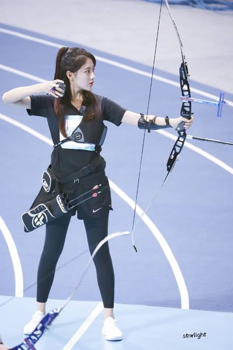 Anatomy Poses Reference, Archery Aesthetic, Sport Uniform, Avatar Human, Li Yitong, Classy Hairstyles, Archery Bows, Drama Songs, Korean Drama Songs