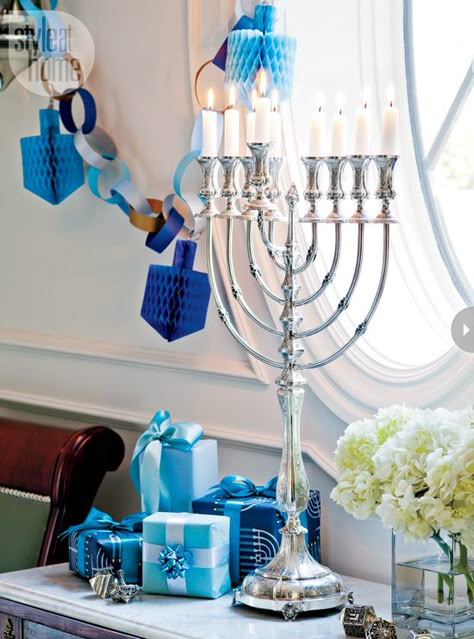 Hanukkah Wrapping Ideas Style At Home Photo: Donna Griffith Styling: Jessica Waks Chanukah Decorations, Hannukah Decorations, Feast Of Dedication, Hanukkah Ideas, Feasts Of The Lord, Jewish Hanukkah, Jewish Festivals, Hanukkah Crafts, Hanukkah Decor