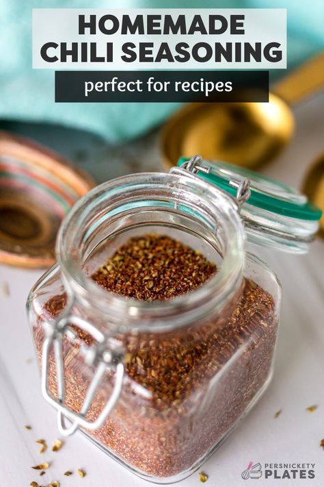 Learn to make homemade chili seasoning with just a few pantry spices and a minute to combine! Homemade spice mixes are budget-friendly, easily accessible, and customizable to suit your tastes. Plus, they add so much flavor to all your dishes without the need for extra sodium and fillers!  | www.persnicketyplates.com Make Your Own Chili Seasoning, Spaghetti Seasoning Mix Homemade, Chili Seasonings, Homemade Spice Mixes, Homemade Chili Seasoning Mix, Chili Seasoning Recipe, Persnickety Plates, Homemade Chili Seasoning, Scratch Cooking