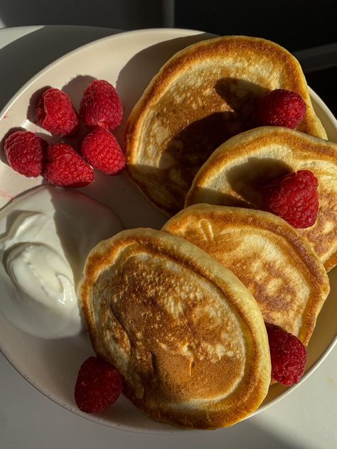 Pancakes Breakfast Athestic, Homemade Pancakes Aesthetic, Eggs And Pancakes Breakfast, Pancakes Astetic, Pancake Astethic, Making Breakfast Aesthetic, Creamy Shrimp Salad, Breakfast Ideas Aesthetic, Pancakes Aesthetic