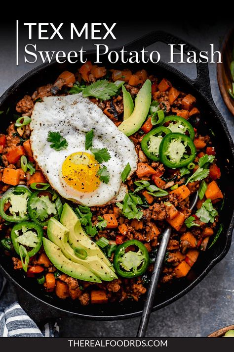 Tex Mex Sweet Potato Hash | Make good use of leftover taco meat by giving this easy Tex-Mex Sweet Potato Hash a try. A tasty and hearty breakfast or weeknight dinner option that's Whole30-friendly, too! || The Real Food Dietitians #glutenfreerecipes #healthydinner #whole30 #paleobreakfast #therealfoodrds Tex Mex Sweet Potato, Potato Hash Breakfast, Chorizo Potato, Healthy Meal Prep Breakfast, Sweet Potato Hash Recipe, Leftover Taco Meat, Real Food Dietitians, Healthy Ground Beef, Ground Beef Recipes Healthy