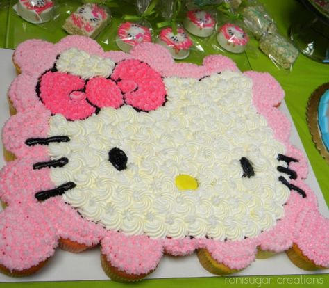 21 Pull Apart Cupcake Cake Ideas Hello Kitty | Pretty My Party Kitty Birthday Cake, Kid Cakes, Hello Kitty Birthday Cake, Pull Apart Cupcake Cake, Decorating Cupcakes, Pull Apart Cake, Cat Cupcakes, Hello Kitty Birthday Party, Hello Kitty Cupcakes