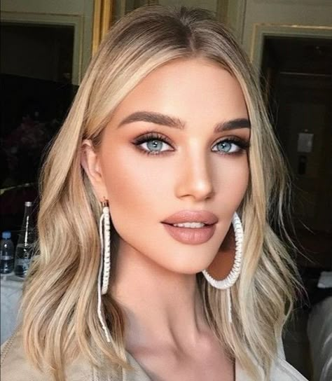 Blue Eye Pale Skin Makeup, How To Lift Front Of Hair, Blonde Hair Makeup Green Eyes, Makeup For Green Eyes And Blonde Hair, Winter Wedding Makeup For Blue Eyes, Wedding Makeup For Hazel Eyes Blonde, Soft Glam Makeup Blonde, Bridal Makeup For Green Eyes Blonde Hair, Makeup Looks Blonde Hair