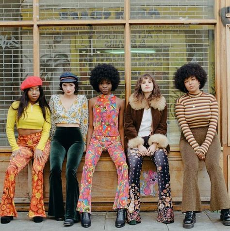 70s Party Outfit, 70s Inspired Outfits, 70s Glamour, Disco 70s, Moda Hippie, 60s 70s Fashion, Outfits 70s, 70s Inspired Fashion, 70s Outfits