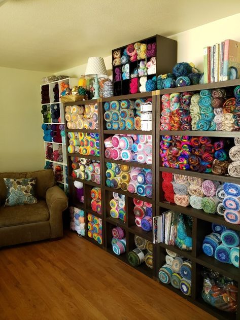 Knitting Workspace, Crochet Room Ideas, Hobby Corner, Yarn Room, Crochet Room, Crochet Studio, Fiber Studio, Tufting Diy, Knitting Room