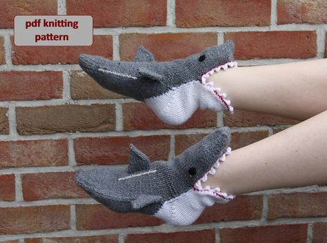 Digital PDF Pattern Knitting Shark Socks | Etsy Crocodile Socks, Shark Socks, Tout Rose, Cable Knitting Patterns, Handmade Socks, Cute Funny Cartoons, Shark Fishing, Foot Socks, Cable Knitting