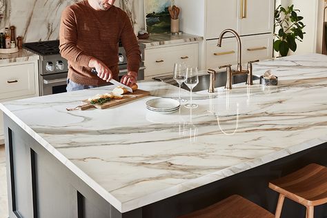 Popular Kitchen Colors, Natural Stone Kitchen, Scandinavian Kitchens, Wood Countertops Kitchen, Porcelain Countertops, Natural Stone Countertops, Kitchen Countertop Materials, Quartz Kitchen Countertops, Kitchens Luxury