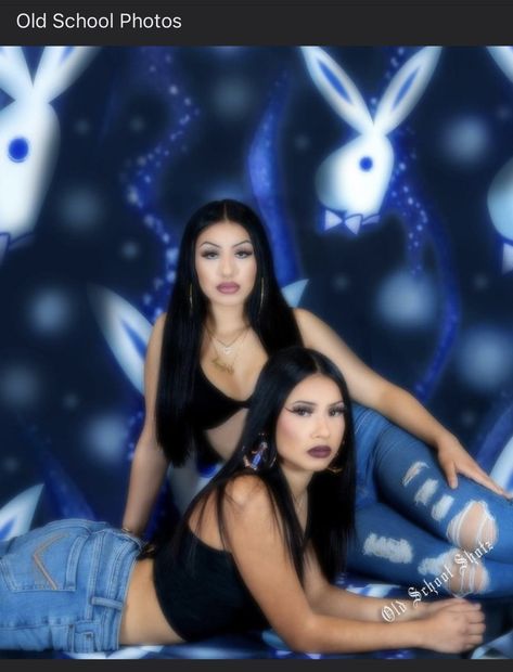 Chola Photoshoot Backdrop, Mexican Y2k Outfits, Latina Photoshoot Ideas, Chicana Photo Shoot, Chicana Style Outfits 90s, Chola Photoshoot, 90s Chola Aesthetic, 90 Photoshoot Ideas, Chicano Photoshoot