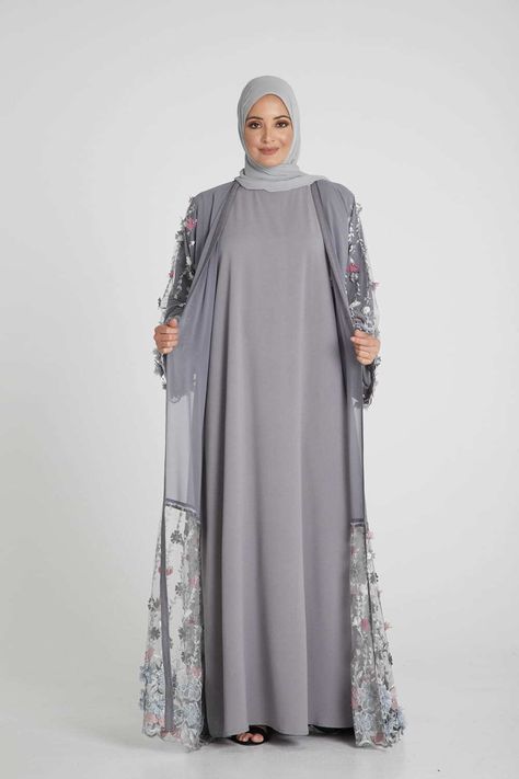 Abaya Fashion Dubai, Modest Fashion Hijab, Muslimah Dress, Islamic Dress, Mode Abaya, Muslim Fashion Dress, Abaya Designs, Muslim Fashion Outfits, Muslimah Fashion Outfits