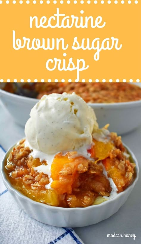 Nectarine Dessert, Nectarine Recipes, Peach Crisp Recipe, Peach Crisp, Oat Crumble, Gourmet Desserts, Sweet Recipes Desserts, Crisp Recipe, Nectarine