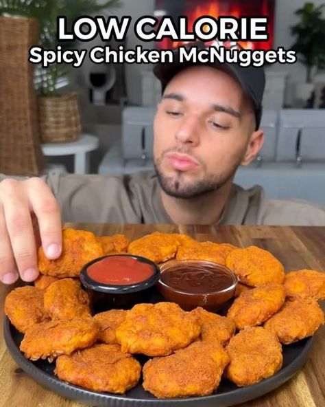 Daily Nutrition Tips on Instagram: "Easy Low Calorie Spicy McNuggets🔥
High Protein & Healthy💪🏼

Follow 👉 @goalnutritiontips for all the best high recipes in one place!

By @_aussiefitness 

If you’re craving McDonald’s nuggets but looking for a macro friendly alternative this recipe is guaranteed to satisfy your cravings! My version has half the calories compared to the original with less carbs, fats & more protein 🙌🏼

(Total - 24 Nuggets)
580 Calories
18gC | 11gF | 98gP

To Compare 👇🏼

(McDonald’s - 24 Nuggets)
1,040 Calories
58gC | 62gF | 61.7gP

Ingredients:
475g Lean Chicken Mince or Ground Chicken (Coles Less Than 2% Fat Chicken Mince)
1 Tsp Salt, 1 Tsp Black Pepper, 1 Tsp Onion Powder, 1 Tsp Garlic Powder, 1 Tsp Mustard Powder, 2 Tsp Smoked Paprika, 1 Tsp Chilli Powder, 1/2 T Chicken Mince, Chicken Mcnuggets, Mustard Powder, Lean Chicken, Daily Nutrition, More Protein, Gym Food, Ground Chicken, Chilli Powder