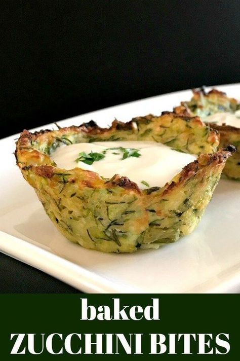 Low Calorie Appetizers, Healthy Sour Cream, Cold Appetizers Easy, Appetizers Cold, Low Carb Appetizer, Zucchini Bites, Baked Zucchini, Bake Zucchini, Zucchini Chips