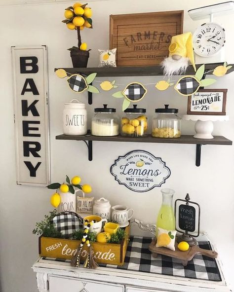 Super Creative Ideas For Kitchen Decor With Lemons 5 Lime Kitchen Decor, Decorating A Farmhouse, Lime Kitchen, Diy Farmhouse Decoration, Lemon Theme, Lemon Kitchen Decor, Lemon Kitchen, Geek Decor, Kitchen Decor Themes