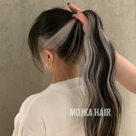 Two Color Hair, Hidden Hair Color, Hair Color Underneath, Peekaboo Hair, Hair Color Streaks, Hair Streaks, Small Budget, Dye My Hair, Hair Dye Colors