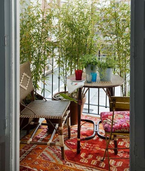 30 Beautifully Boho Chic Balcony Ideas | Home Design And Interior Shed Inspiration, Balcon Mic, Ideas Terraza, Apartment Balcony Garden, Balcony Privacy, Tiny Balcony, Balcony Design Ideas, Small Balcony Garden, Small Balcony Design