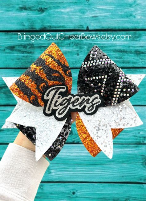 Christmas Cheer Bows, Bow Styles, Competition Cheer, Competition Bows, Horse Stall, Bling Bows, Competitive Cheer, Glitter Canvas, Horse Stalls