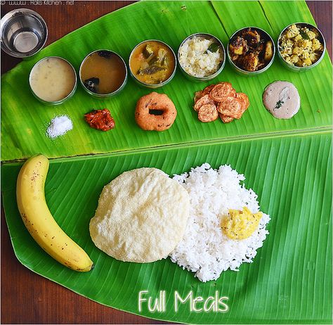 South Indian tamil-full-meals-recipes How To Cook Plantains, Mini Meals, Indian Food Photography, Beetroot Recipes, Kerala Food, Eat Lunch, South Indian Food, Lunch Menu, Full Meal Recipes