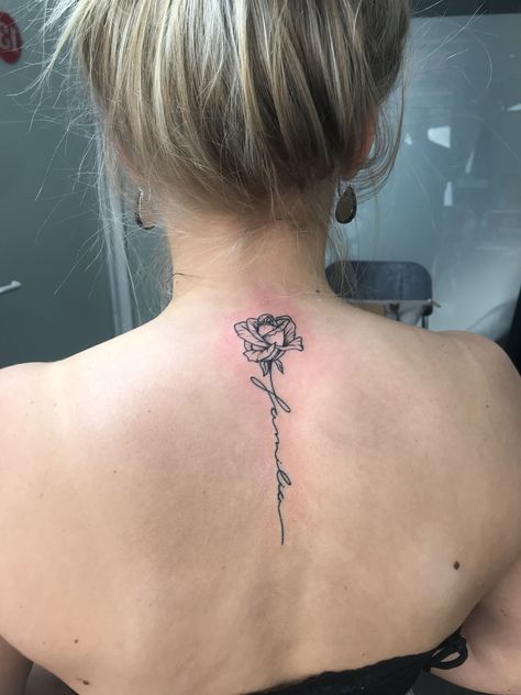 Rose Down Spine Tattoo, Rose On Spine Tattoo, Rose Tattoo Family, Spine Tattoos For Women Rose, Rose Tattoo On Spine, Rose Neck Tattoo Woman, Rose Family Tattoo, Spine Rose Tattoo, Rose Tattoo Spine