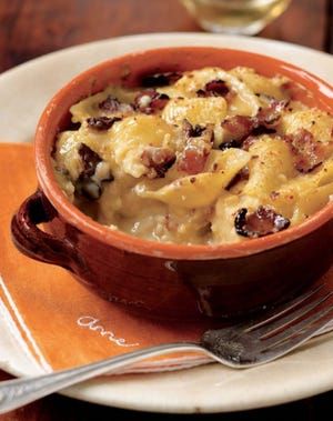 Good Mac And Cheese, Bacon Mac N Cheese, Chef Anne Burrell, Mac And Cheese With Bacon, Worst Cooks In America, Anne Burrell, Worst Cooks, Pimento Cheese Recipes, Bacon Mac And Cheese