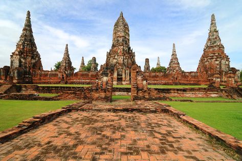 Ayutthaya Thailand, Thailand Honeymoon, Bangkok Travel, Travel Wishlist, Historical Place, Thailand Travel, Asia Travel, Historical Sites, World Heritage Sites