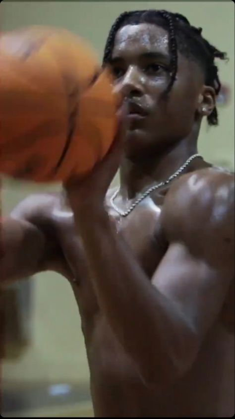 Omar Cooper Jr, Omar Cooper, Guy Dancing, Basketball Baby, Cute Lockscreens, Black Boys, Male Face, Basketball Players, Cute Black