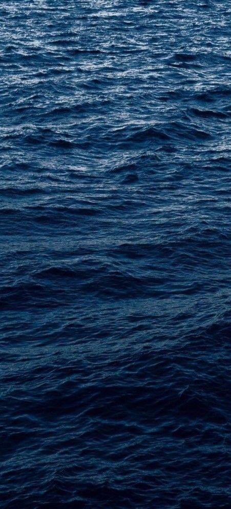 Ocean Waves Photography, Ocean Texture, Siren Core, Lockscreen Ideas, Camo Wallpaper, Feather Fashion, Dark Blue Wallpaper, Waves Photography, Sea Wallpaper