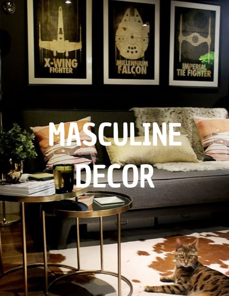 Masculine Bedroom Artwork, Masculine Gallery Wall Ideas, Home Design For Men, Masculine Home Decor Ideas, Masculine Small Living Room, Living Room Masculine Interior, Masculine Tv Room, Man Decor Living Room, Madmen Decor