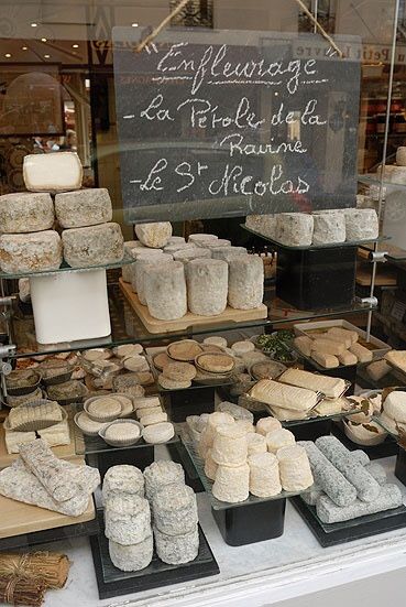 Cheese Store, Cheese Art, Cheese Display, Cheese Course, French Cheese, Queso Cheese, Cheese Shop, Best Cheese, Store Window