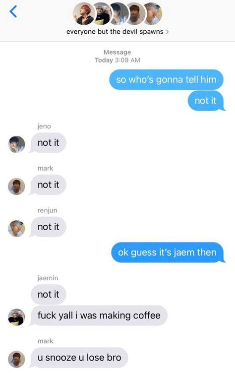 Funny Things To Say On Group Chats, Text Messages Group Chat, Funny Gc Texts, Funny Group Chat Messages, Group Chat Conversations, Gc Texts, Group Chat Texts, Group Chat Aesthetic, Group Chat Messages