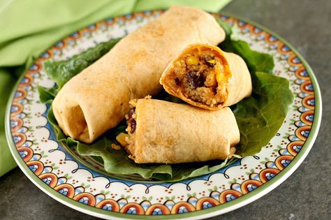 Chillies Recipes, Black Bean Wrap, Bean Wrap, Quinoa Burrito, Quinoa Wrap, Black Bean Burritos, Starbucks Black, Bean Burritos, Black Bean Quinoa