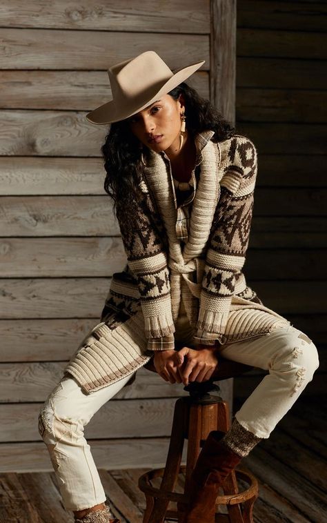 Southwestern Outfits, Mode Country, Ralph Lauren Looks, Ralph Lauren Womens Clothing, Looks Country, Casual Outfit Inspiration, Western Outfits Women, Shawl Cardigan, Ralph Lauren Style