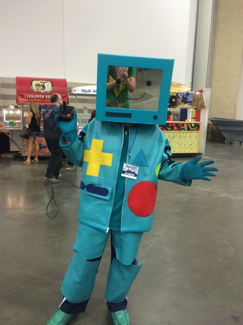 Bmo Inspired Outfit, Group Rave Outfits, Bmo Costume, Adventure Time Costume Ideas, Bmo Cosplay, Finn Adventure Time Cosplay, Bmo Adventure Time Cosplay, Halloween Costumes Adventure Time, Falls Wallpapers