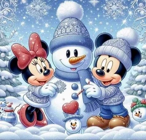 Disney Characters Christmas, Disney Merry Christmas, Minnie Y Mickey Mouse, Mickey Mouse Images, Minnie Mouse Images, Minnie Mouse Pictures, Disney Christmas Ornaments, Mickey Mouse Pictures, Mickey Mouse Art