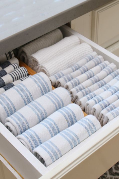 Organization For Kitchen Drawers, Organising Kitchen Drawers, Kitchen Drawer Glass Organizer, Storage Under Farmhouse Sink, Kitchen Towel Storage Ideas Drawers, Kitchen Towels Organization Ideas, Organizing Kitchen Cabinets Drawer, Organizing Kitchen Towels, How To Organize Kitchen Towels