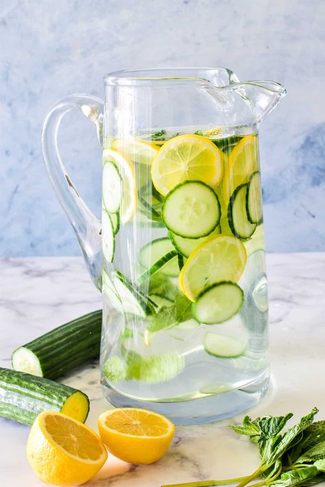 Pitcher Of Water, Fruit Infused Water Recipes, Lime Water, Spa Life, Cucumber Water, Infused Water Recipes, Mint Sprig, Fruit Infused Water, Lemon Mint